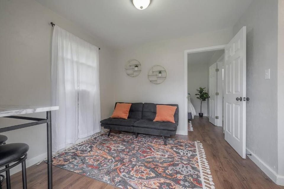 BOHO Suite! Near Downtown and Foodie Hotspots Apartment in Tampa