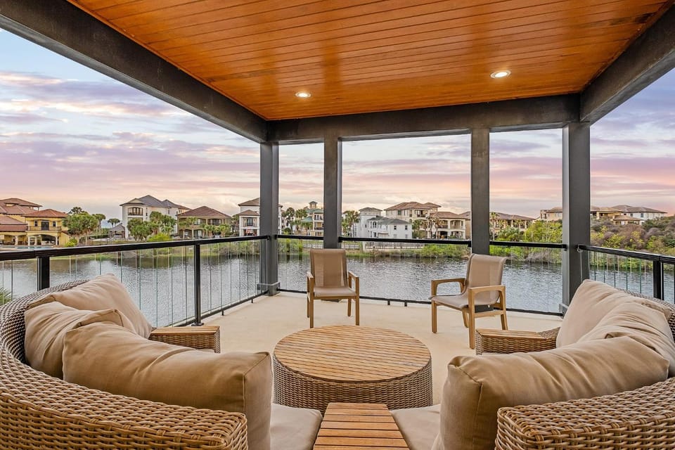 Only Good Vibes House in Destin