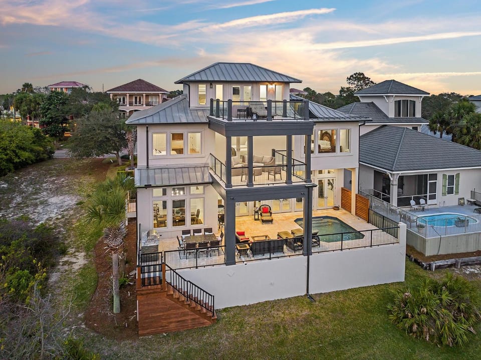 Only Good Vibes House in Destin