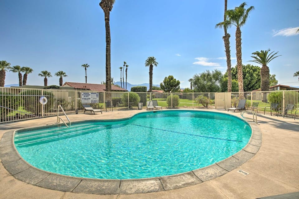 2 Mi to Empire Polo Club: Indio Home w/ Fireplace! House in La Quinta