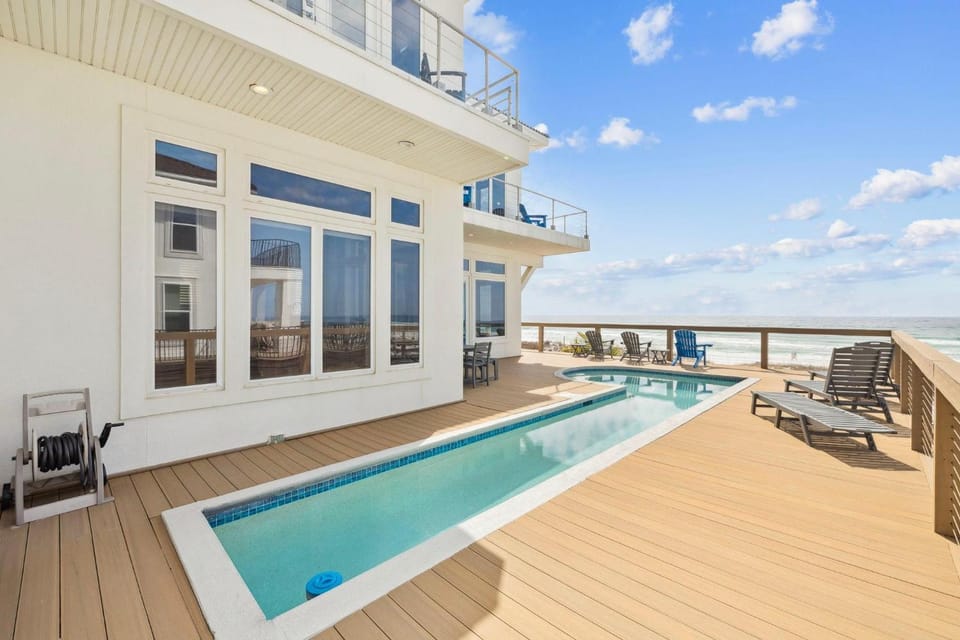 Latitudes House in Destin