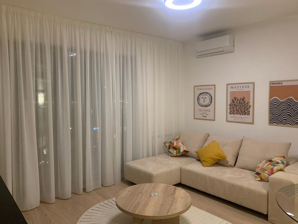 BW Premium 5th Symphony Apartment in Belgrade