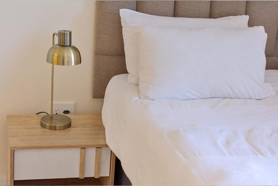 Hyde Park Sandton Luxury 2BR Top Floor Apartment in Sandton