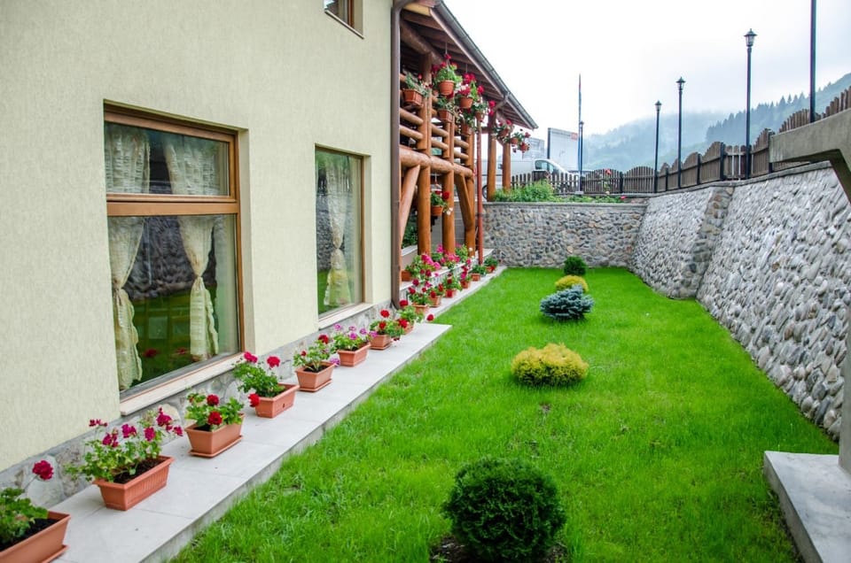 LaPociu Bed and Breakfast in Romania
