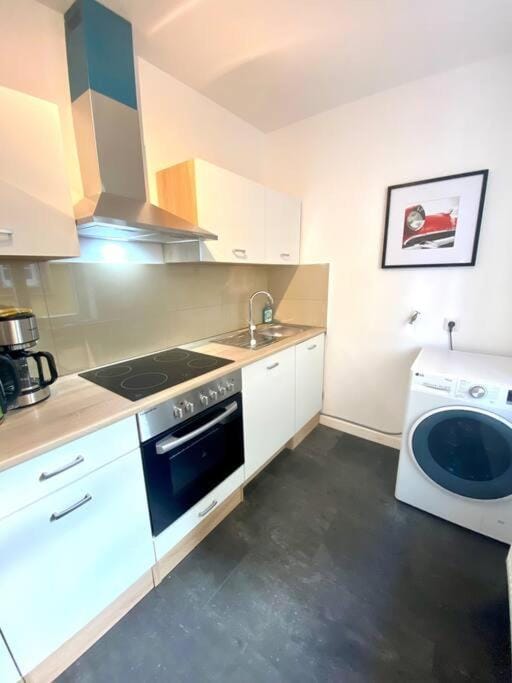 Kitchen or kitchenette, dishwasher, pet friendly, stove