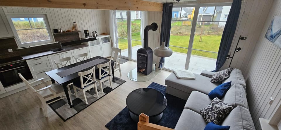 Kitchen or kitchenette, Living room, Dining area