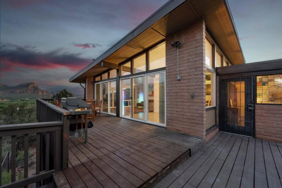 Luxury Uptown home with Epic Views and Hot Tub House in Sedona