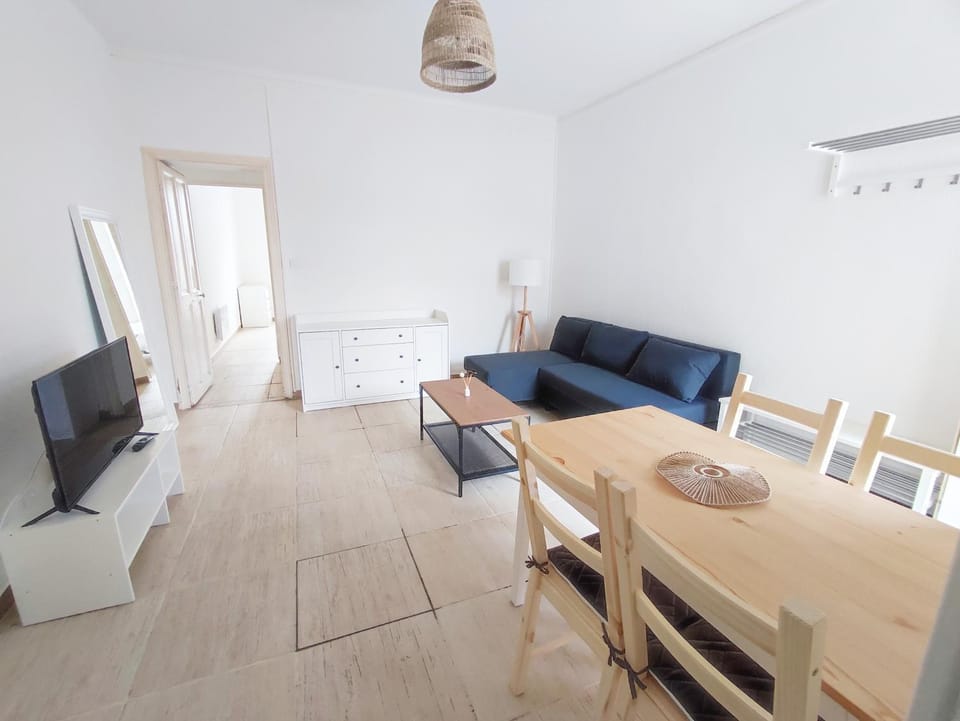 Bel appartement centre de Nîmes Apartment in Nimes