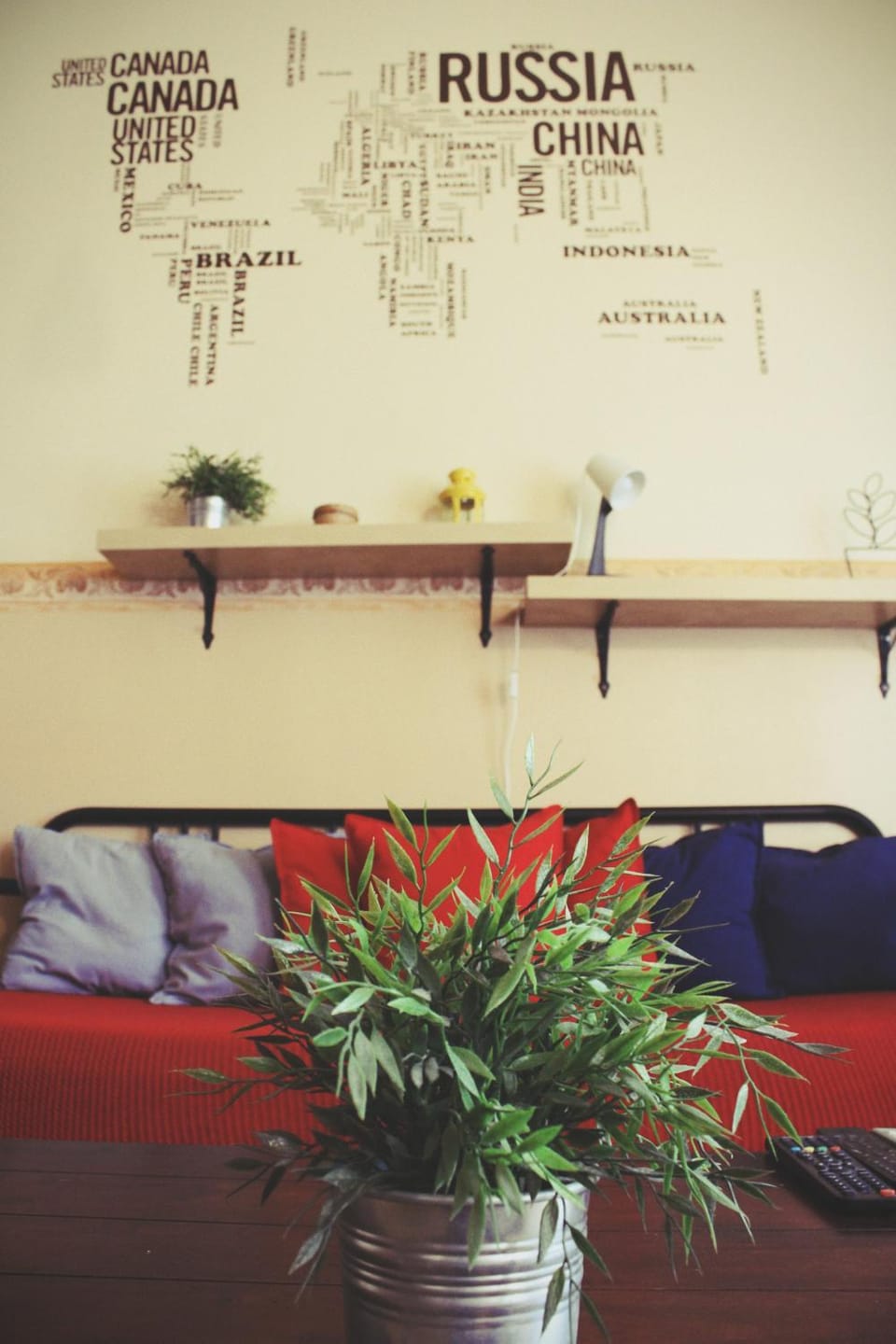 Bed, Living room