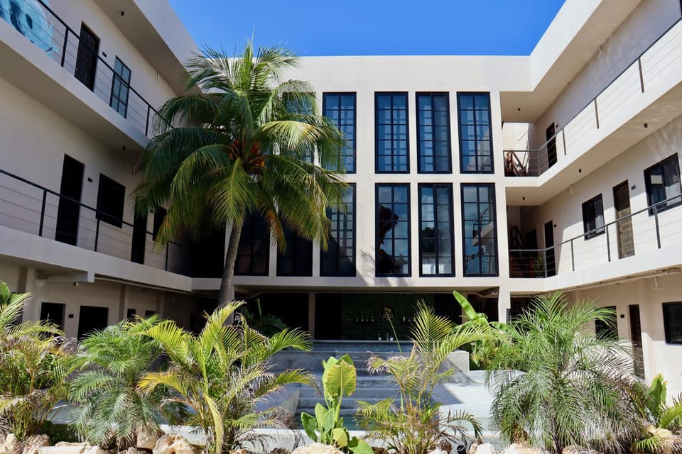 Property building, Facade/entrance, Day, Summer, Garden, Garden view, Swimming pool