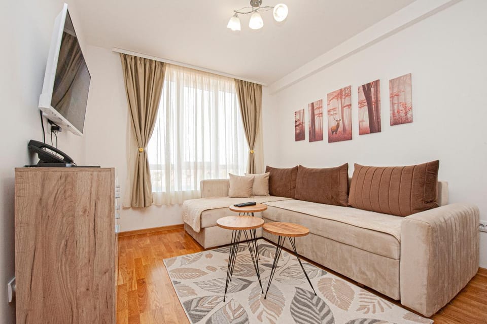 TV and multimedia, Seating area