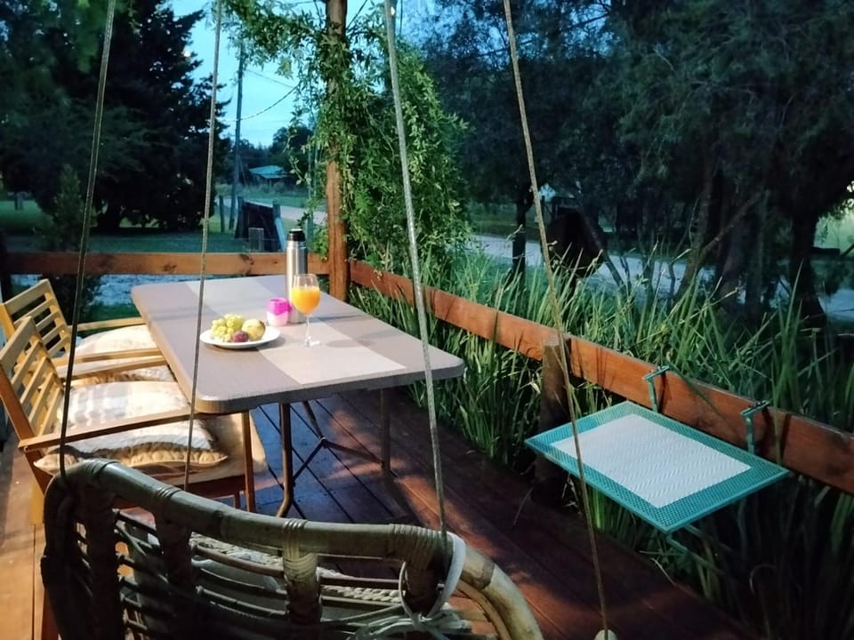 Off site, Balcony/Terrace, On site, Quiet street view