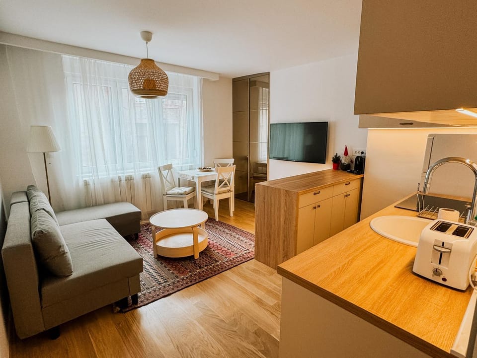TV and multimedia, Living room, minibar
