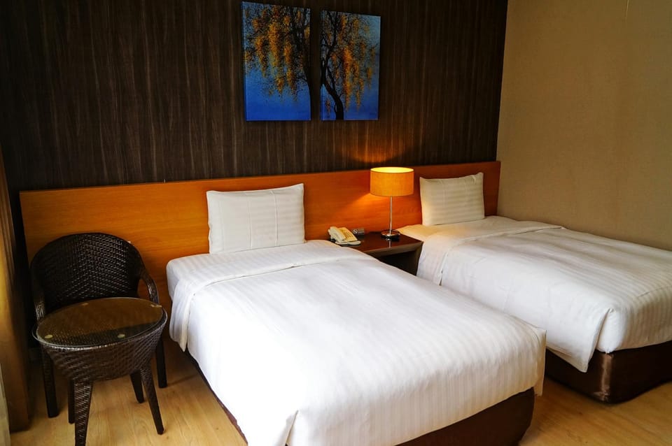 Photo of the whole room, bunk bed