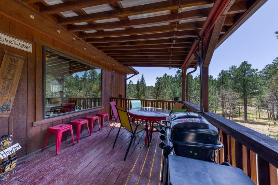 Whispering Woods: Relaxation at its Finest House in Alto