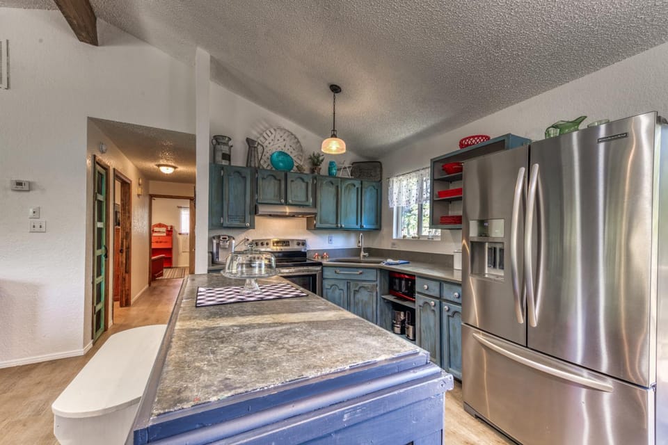 Whispering Woods and Forest Haven: Rest and Relaxation at its Finest! House in Alto