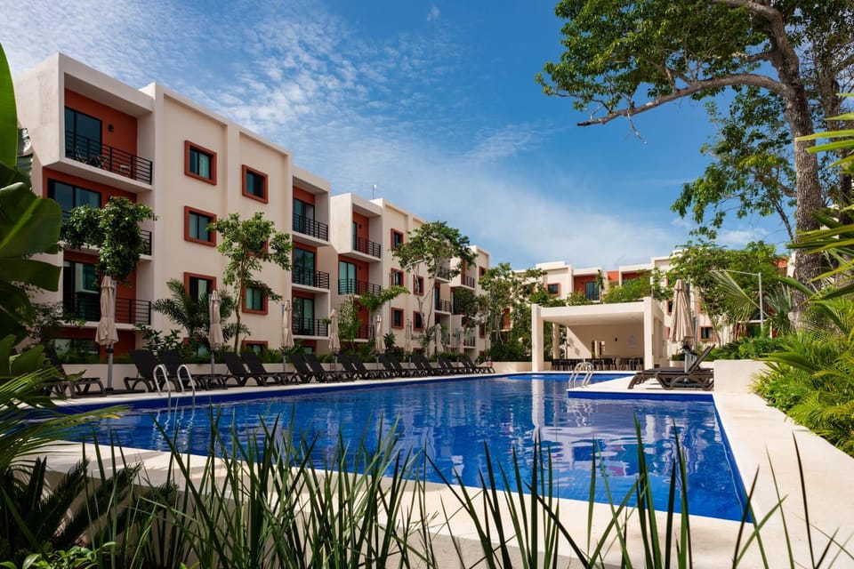 Swimming pool