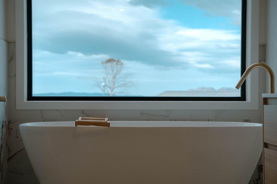 Bathroom, View (from property/room), View (from property/room), Mountain view, Mountain view, Bath