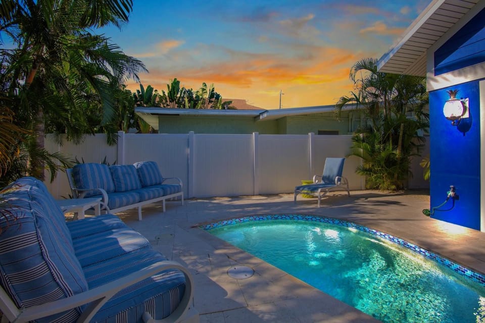 Day, Natural landscape, Seating area, Swimming pool, Sunset