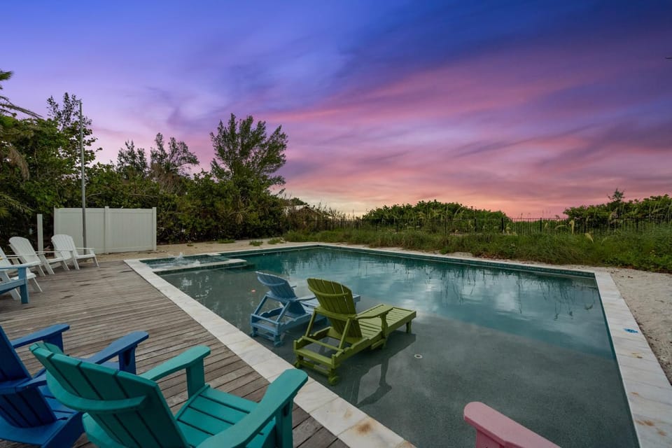 Beachfront Bungalow House in Holmes Beach