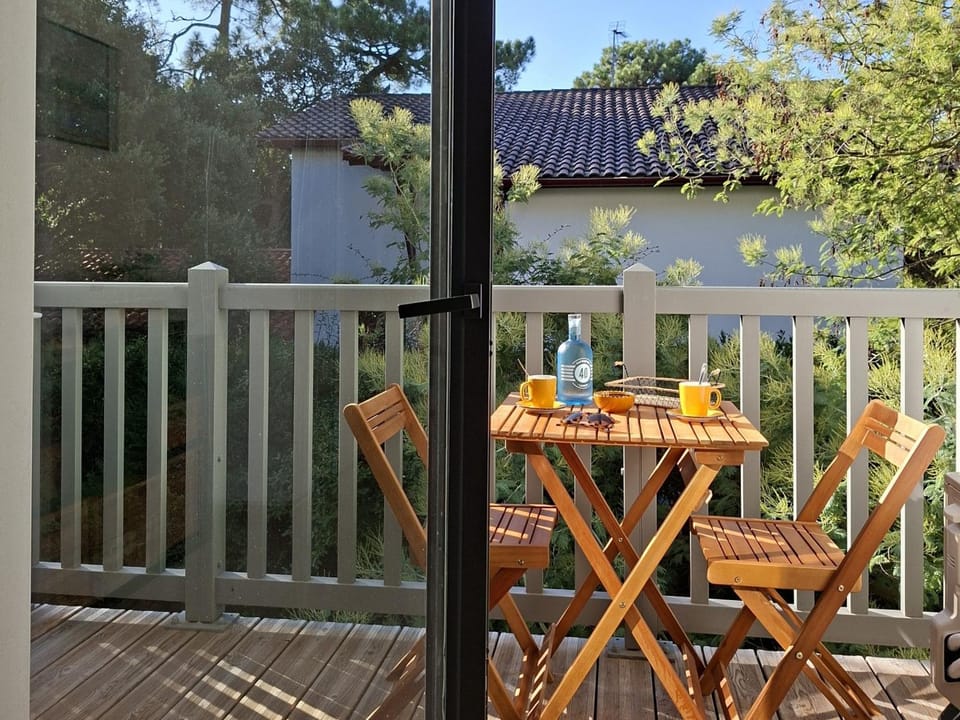 T3 de Standing entre Lac et Mer à Hossegor, Lumineux avec Balcon, Parking et Wifi Inclus - FR-1-239-1006 Apartment in Hossegor