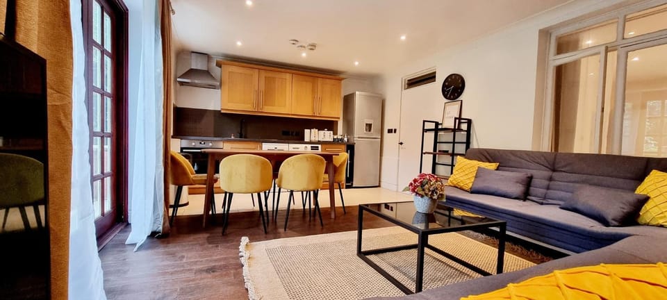 Private Garden Flat, Air Conditioning, Central London Apartment in London Borough of Islington