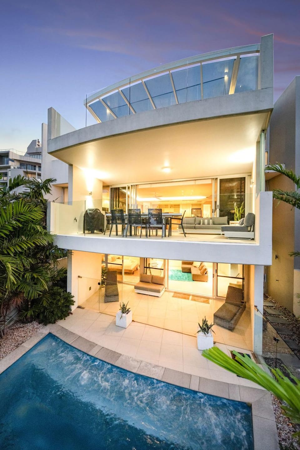 Property building, Patio, Balcony/Terrace, Swimming pool