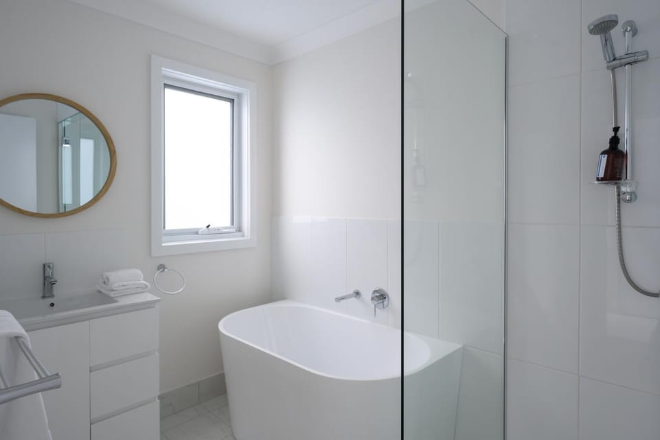 Shower, Bathroom, Bath, towels, towels
