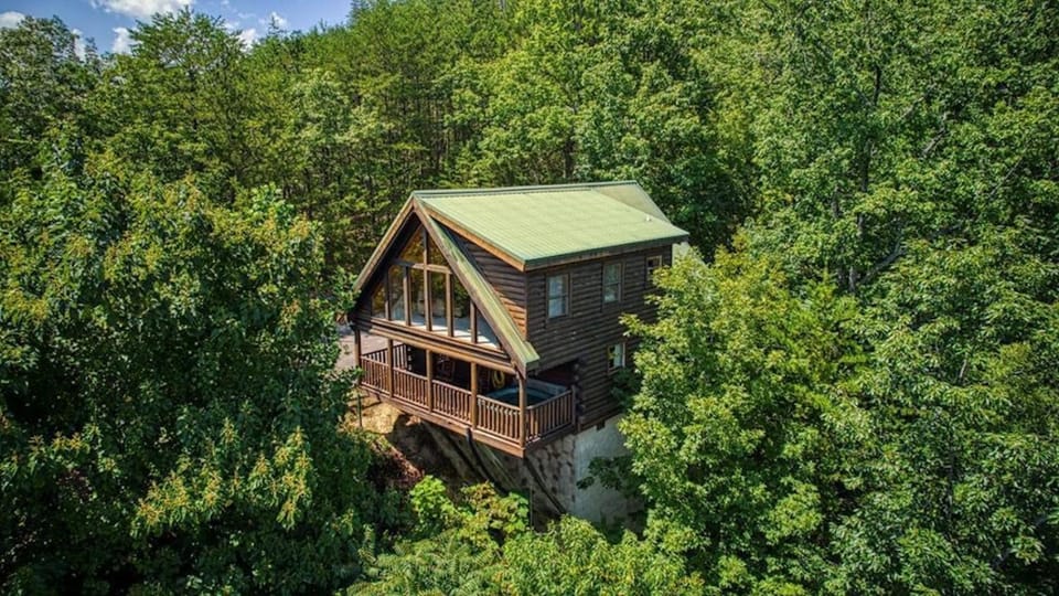 Property building, Day, Natural landscape