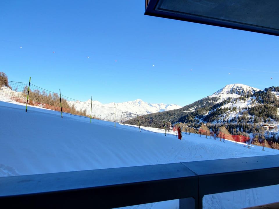 Appartement neuf pour 12 personnes avec Wifi et vue sur Mont Blanc - FR-1-455-251 Apartment in Mâcot-la-Plagne