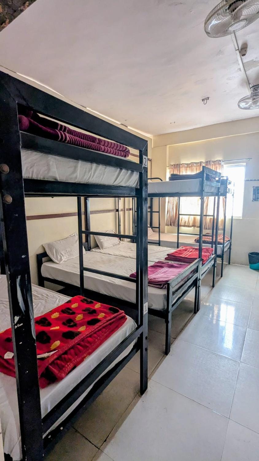 Bedroom, bunk bed
