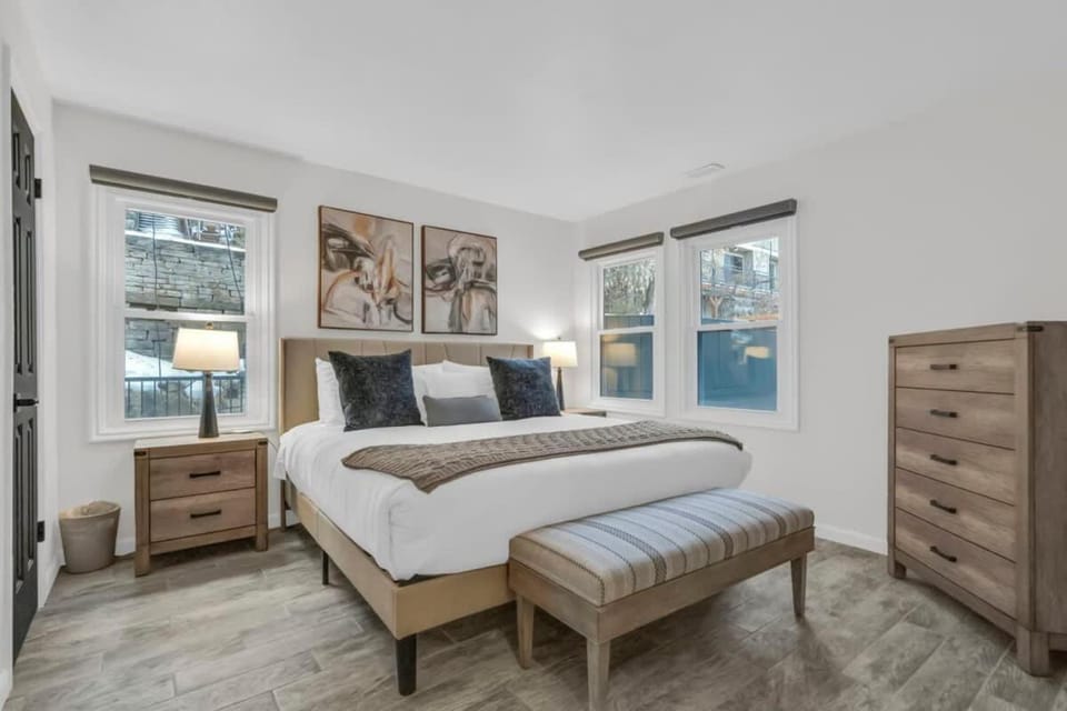 Downtown 2BD Retreat-Walk Everywhere House in Park City