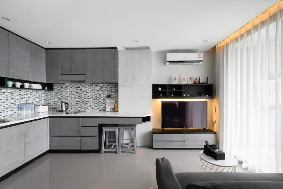Kitchen or kitchenette, Living room