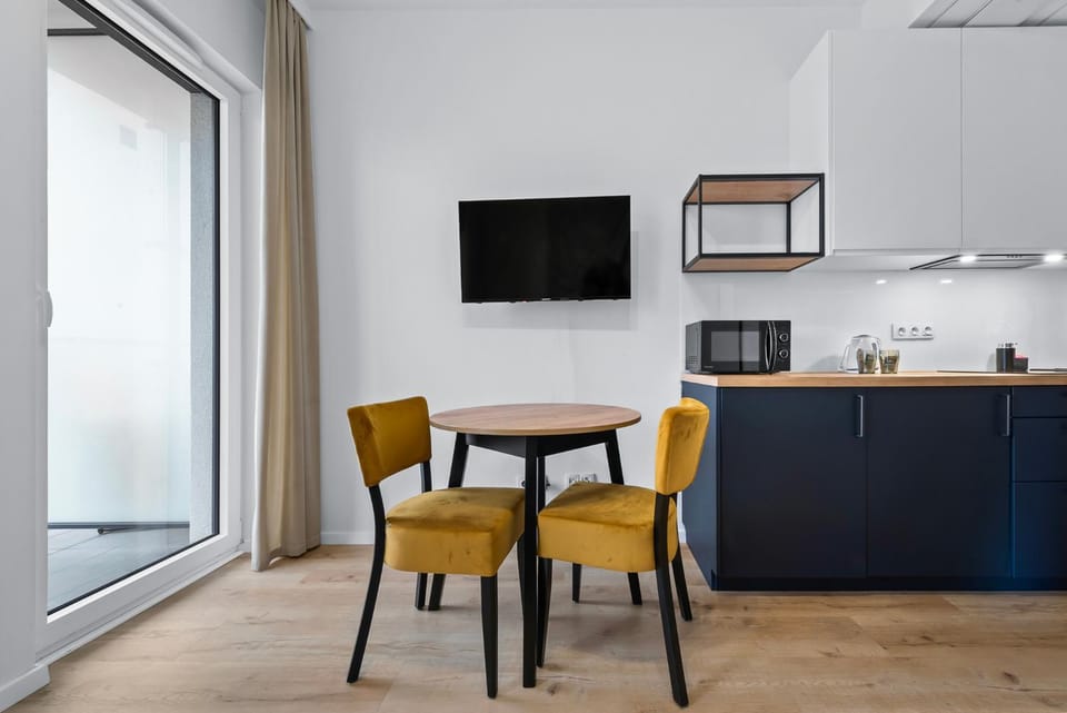 TV and multimedia, Kitchen or kitchenette