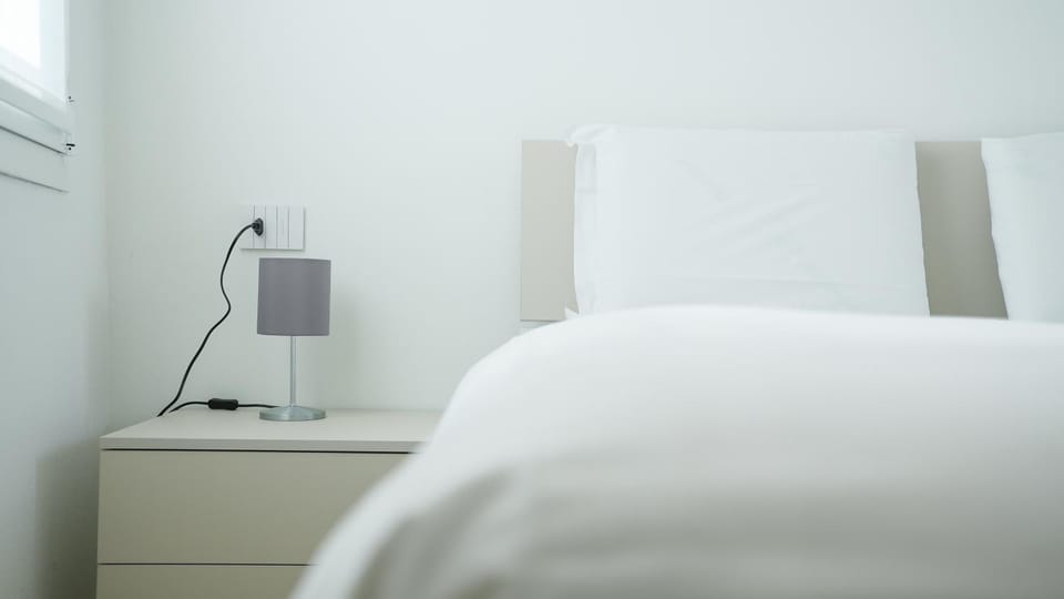 Photo of the whole room, Bedroom