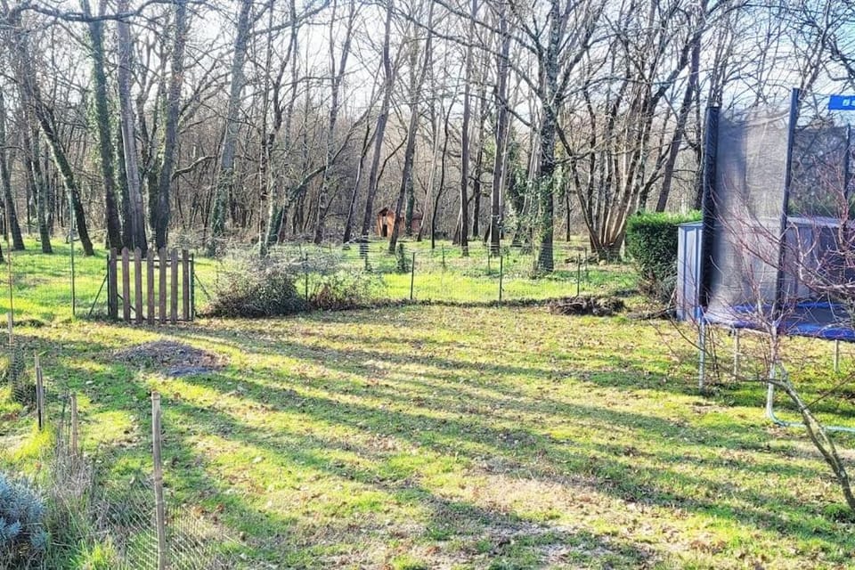 Chambre indépendante chez l'habitant à la campagne proche bordeaux et l'ange bleu Vacation rental in Nouvelle-Aquitaine