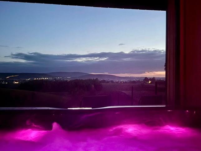 Night, Natural landscape, View (from property/room), Balcony/Terrace, Mountain view, Pool view, Swimming pool