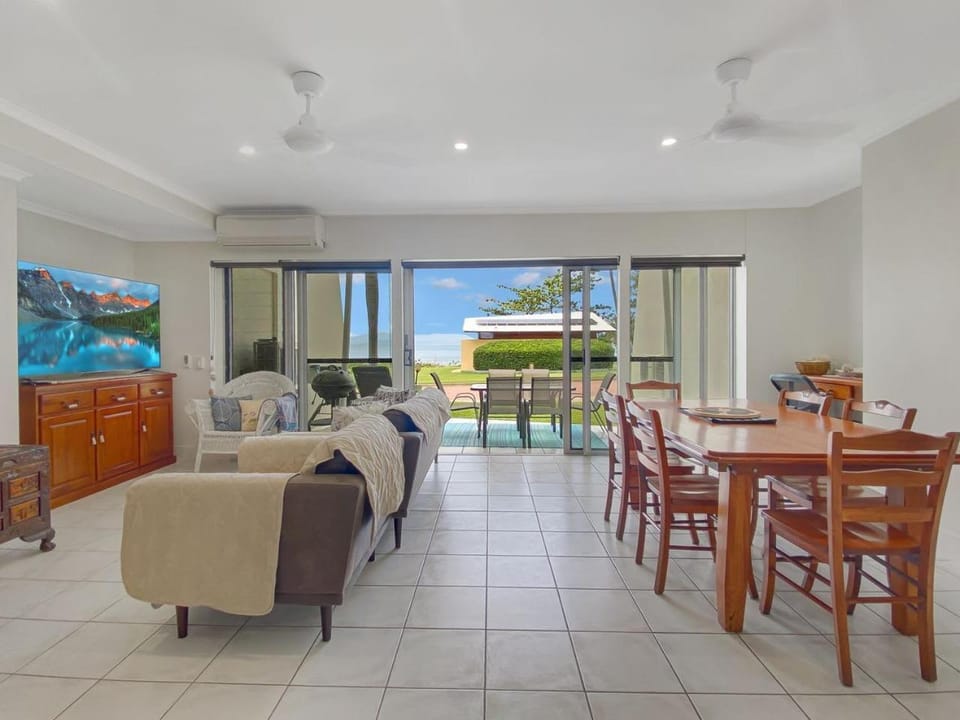 Magnetic Docks Townhouse 8 Apartment in Queensland