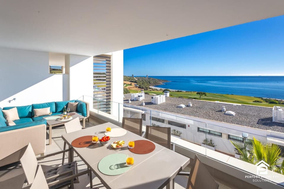 Balcony/Terrace, Seating area, Beach, Sea view