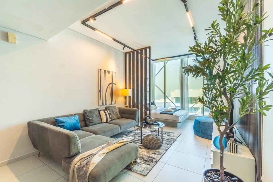 Unforgettable Canal & Sea View in Dubai Marina Apartment in Dubai