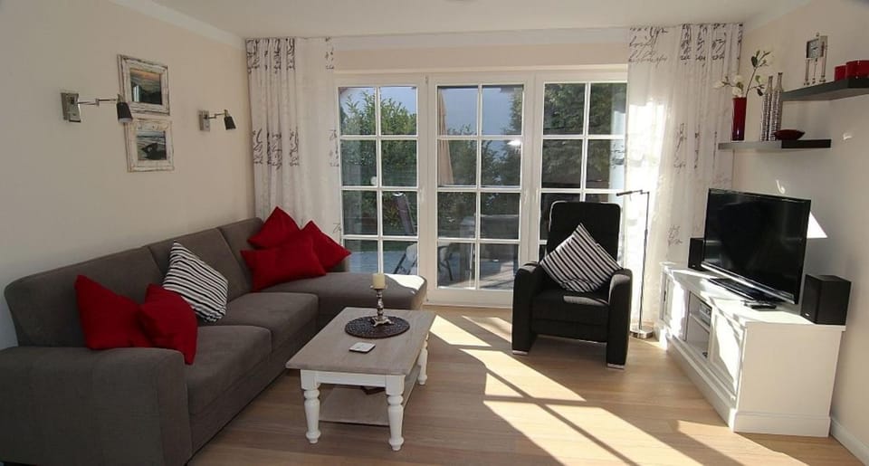 Ferienwohnung 1 Rosenberg 32 Apartment in Zingst