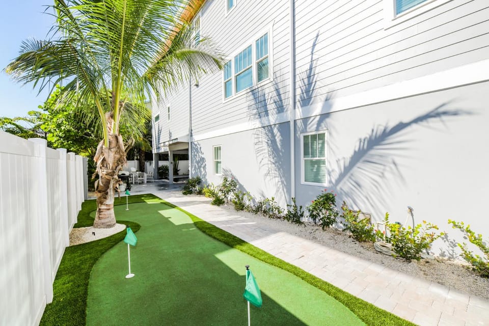 Aqua Paradise House in Bradenton Beach