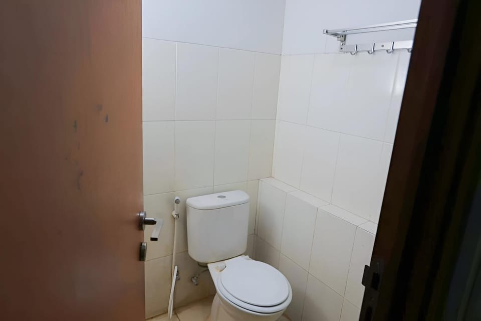 Toilet, Bathroom