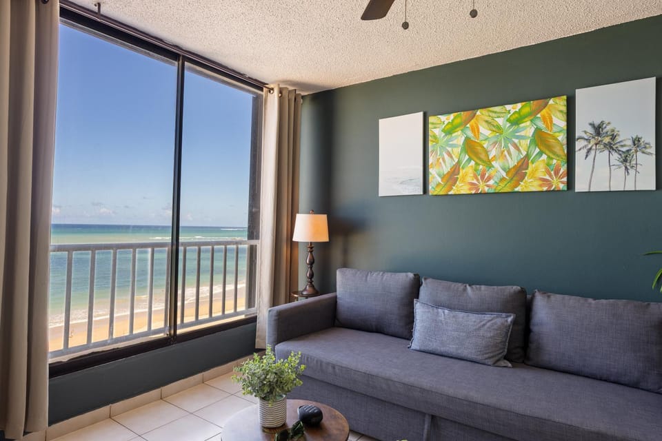 View (from property/room), Seating area, Sea view