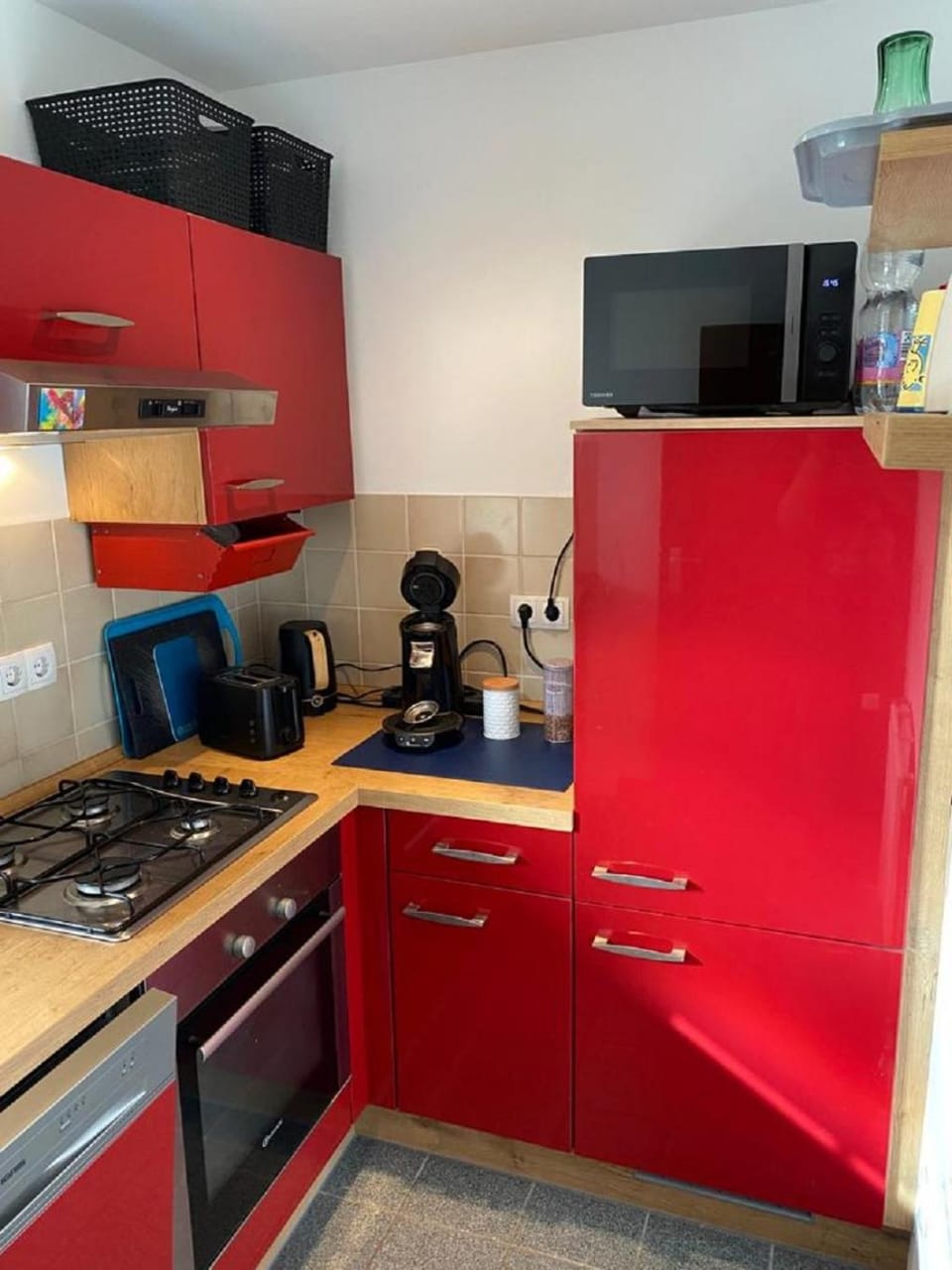 Kitchen or kitchenette