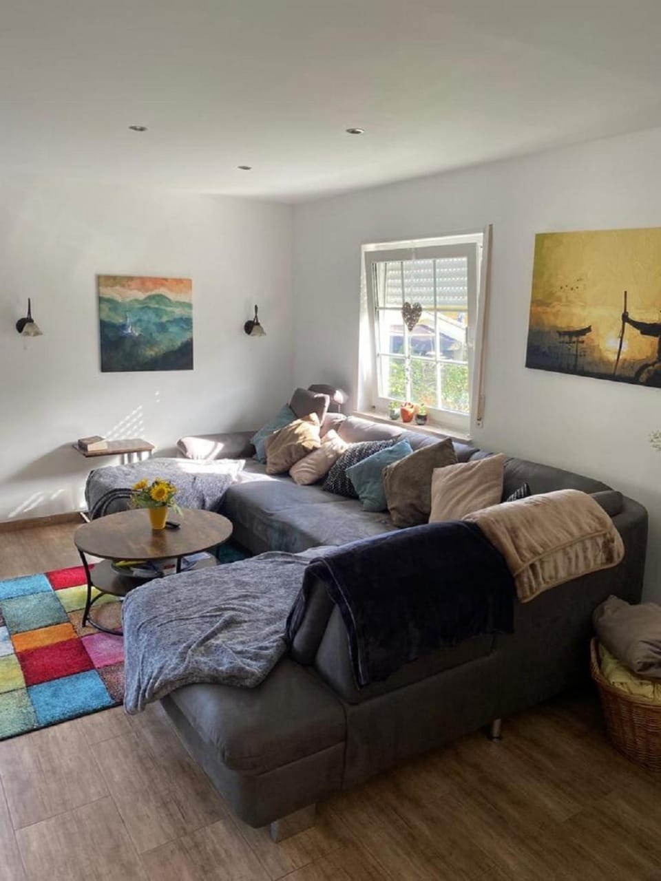 Living room, Photo of the whole room, Seating area