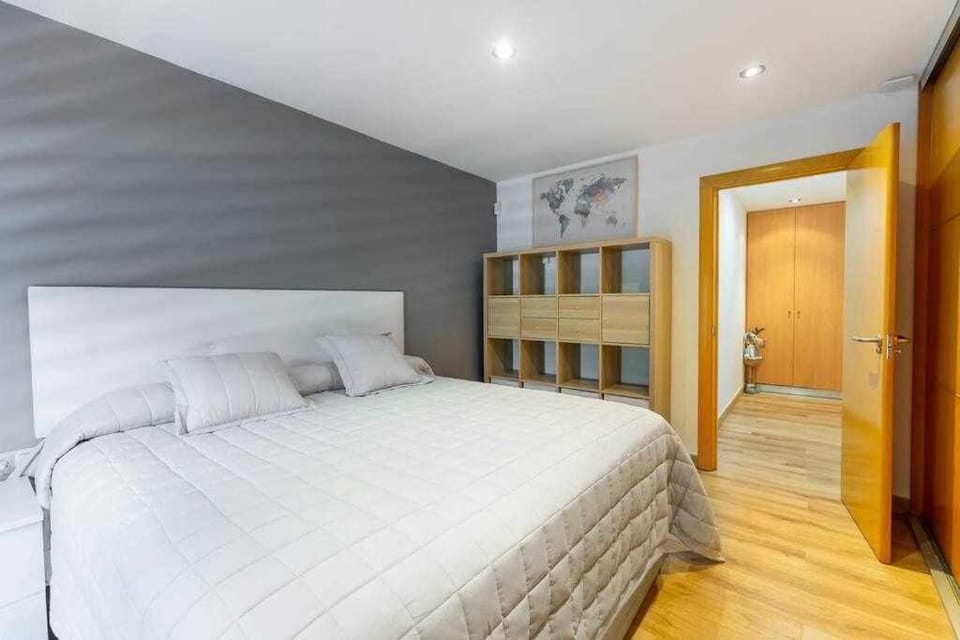 Apto moderno con piscina en 1ª línea de playa Apartment in Benicàssim
