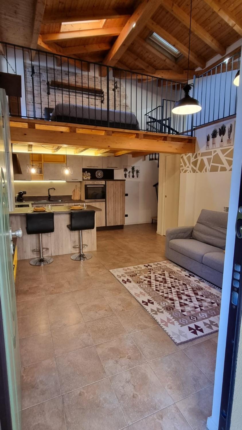 Facade/entrance, Kitchen or kitchenette, Living room