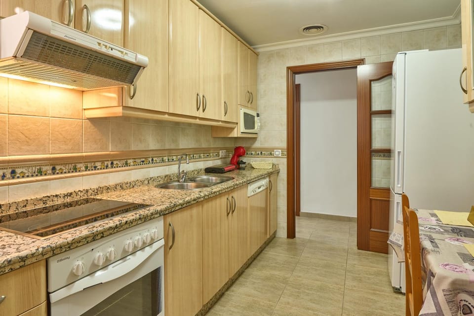 Property building, Kitchen or kitchenette, Living room