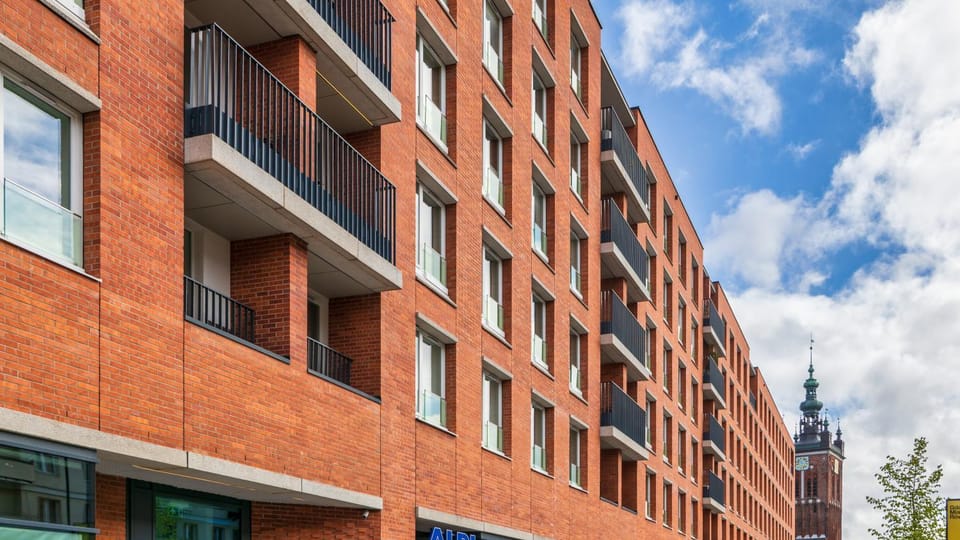 Property building, Day
